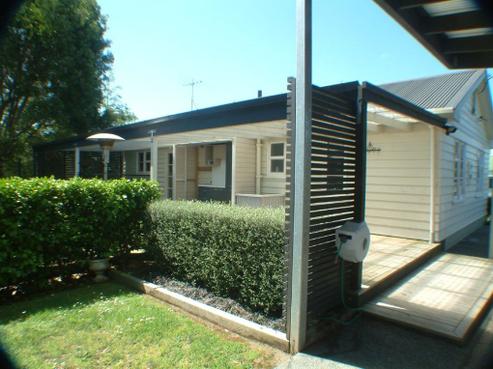 21 Buchanan Road, Kingseat