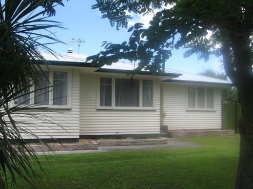 4 Trinity Crescent, Pirimai