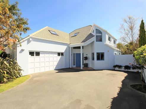 9 Huia Place, Central Hutt