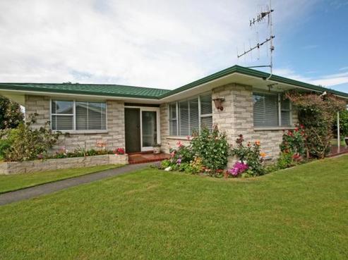 1302 Briggs Place, Mayfair