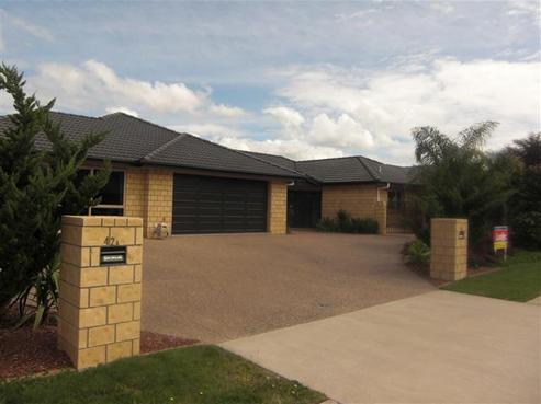 42 Darjon Drive, Huntington