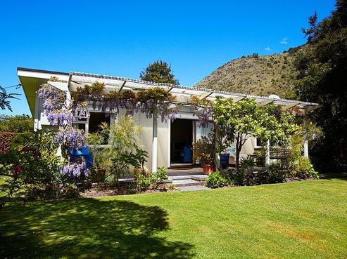 15 Valley Road, Oaro