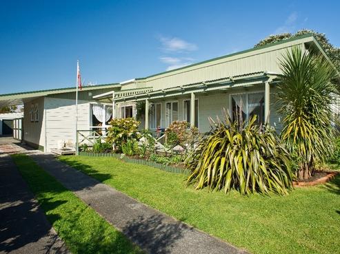 8 Watson Drive, Paraparaumu Beach