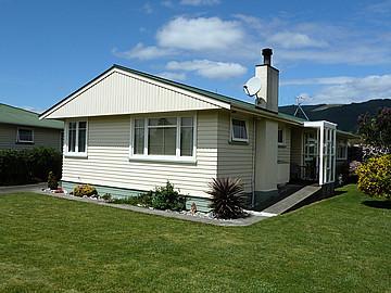 45 Gladstone Road, Richmond