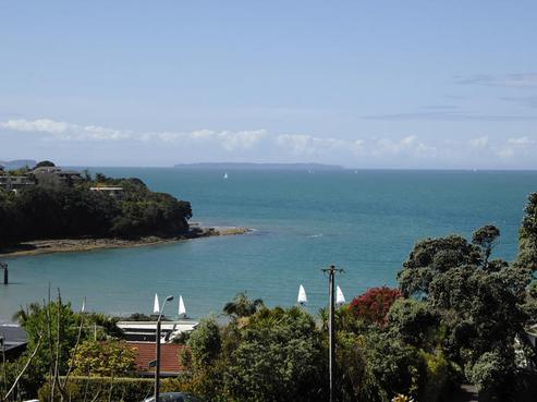 1/3 Falmouth Street, Murrays Bay