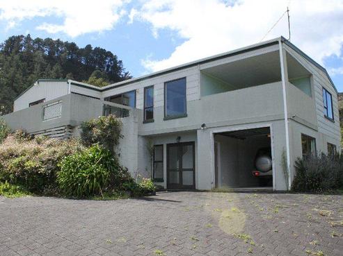 880 Hikuai Settlement Road, Pauanui