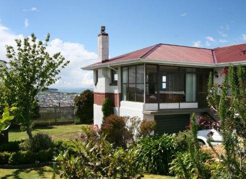 93 Easther Crescent, Kew