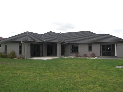 14 Gibbston Close, Huntington