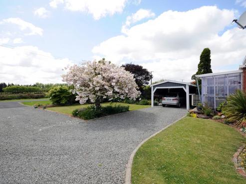 39 Petticoat Lane, Doyleston