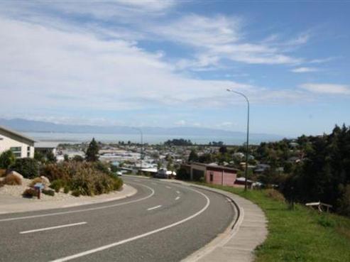 35 Highview Drive, Wakatu