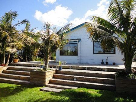 88 Harbour View Road, Point Wells