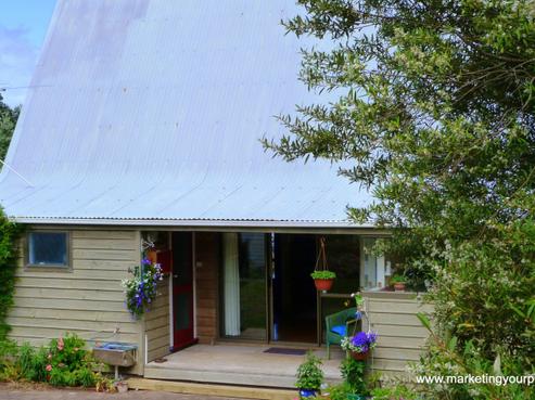 21 Hughes Street, Waikanae Beach
