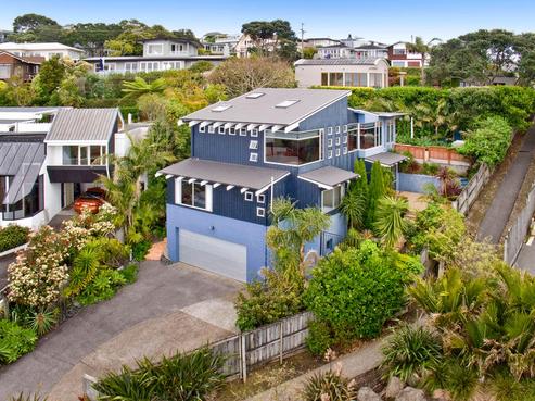 54A Beach Road, Castor Bay