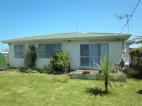 65 Thatcher Street, Castlecliff