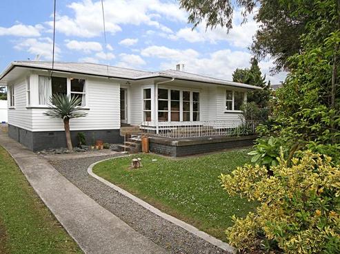 8 Airdrie Road, Ranui