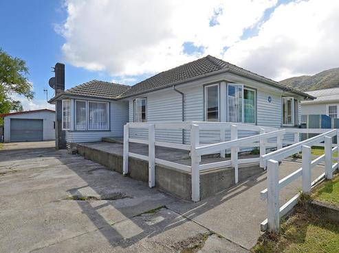 56 Russell Road, Wainuiomata