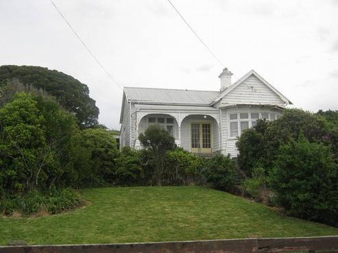 18 Bradshaw Street, Bluff