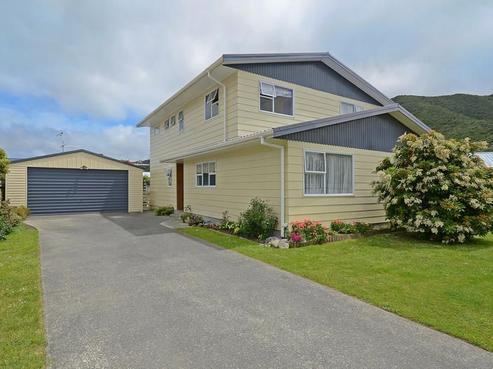 11 Turon Crescent, Totara Park