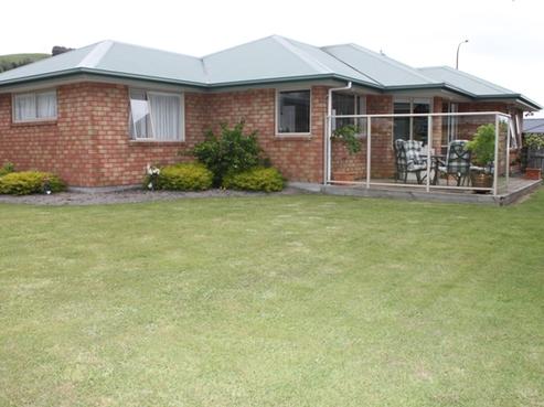 2 Kingsford Drive, Stoke
