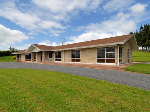 943 Tuhikaramea Road, Ngahinapouri