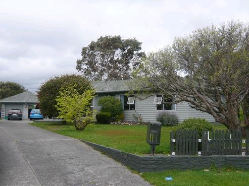 5 Dennis Grove, Paraparaumu Beach