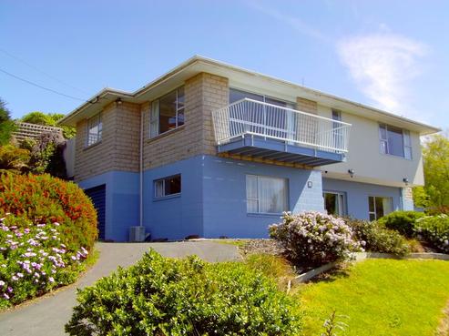7 Mcintosh Road, Brighton