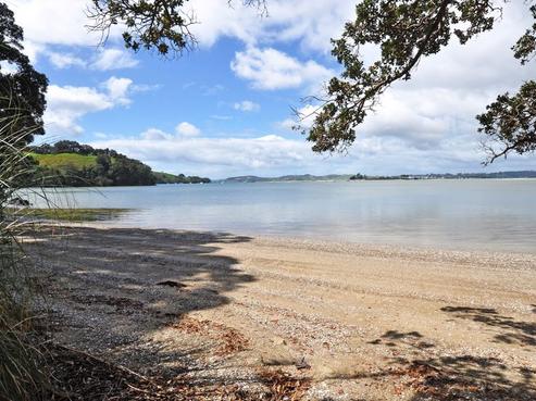 421 Leigh Road, Whangateau