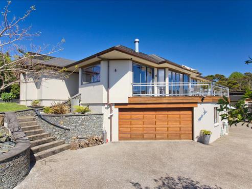6 Chamari Close, Titirangi