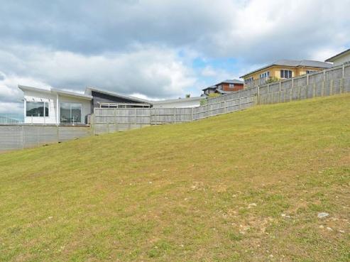 19A Riverstone Drive, Riverstone Terraces