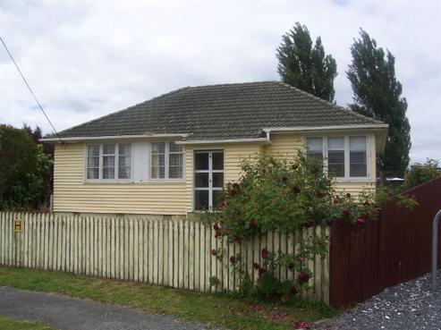 11 Armstrong Street, Huntly