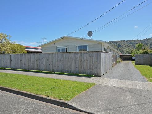 1/7 Elm Street, Ebdentown