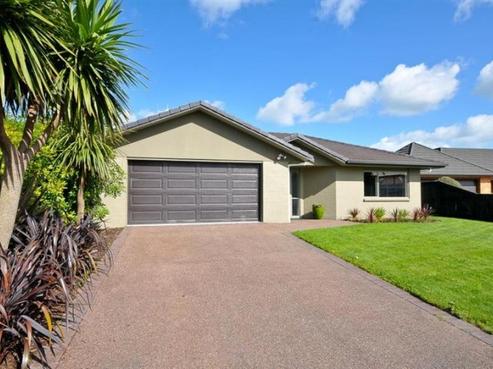 7 Jaemont Court, Huntington