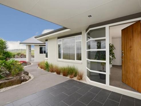 103 West Ridge Road, Maunu