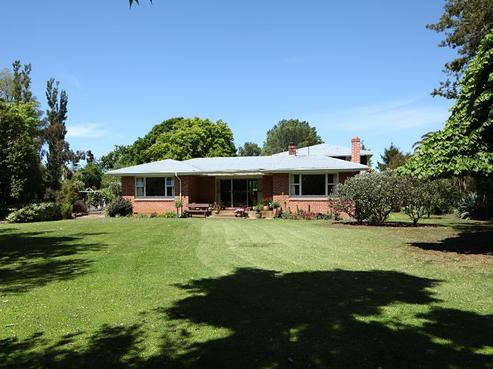 1352 Main North Road, Waikuku