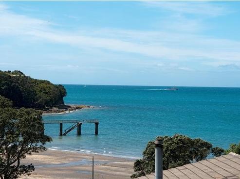 2/33 Bournemouth Terrace, Murrays Bay