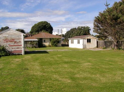 15 Toi Street, Otaki Beach