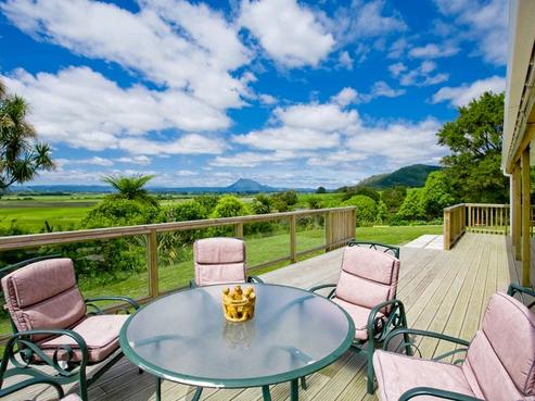 240 Braemar Road, Manawahe