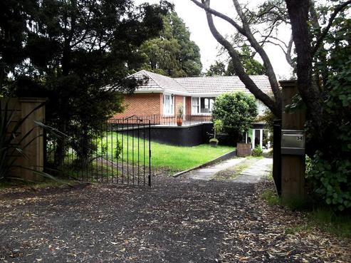 34 Huia Road, Titirangi
