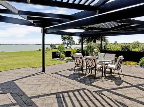 4 Adios Place, Conifer Grove