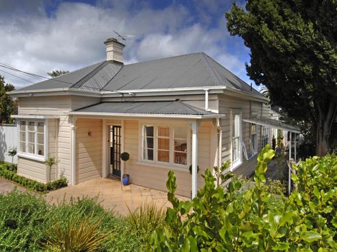 192 Queen Street, Northcote Point