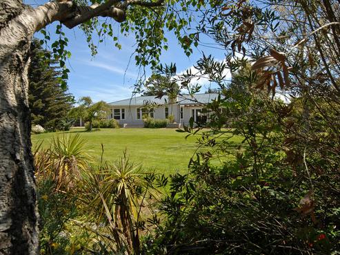 166 Cape Palliser Road, Pirinoa