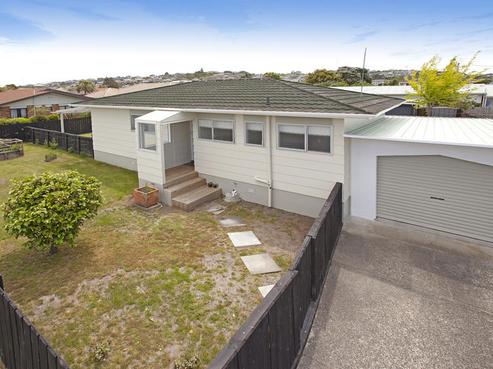 2/24 Hatton Road, Orewa