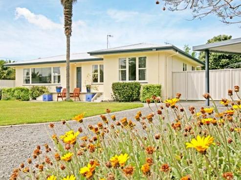 2 Golding Road, Taradale
