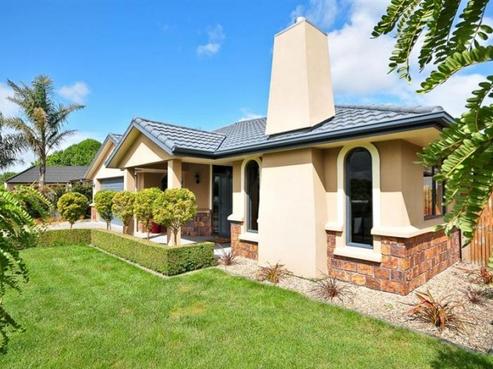3 Somerton Drive, Huntington