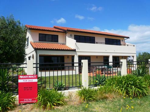 102 Cordyline Crescent, Matarangi