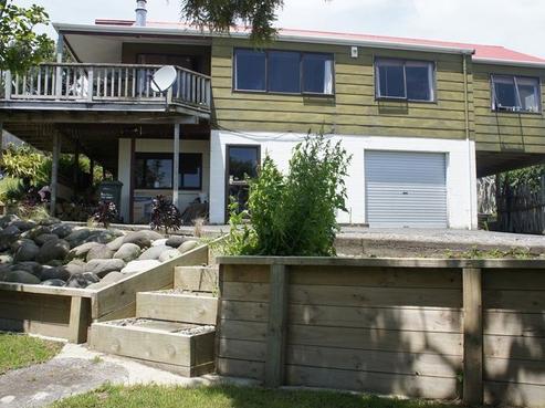 16C Tiverton Crescent, Whalers Gate