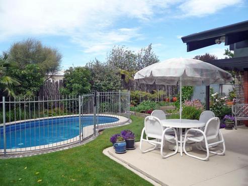 504 Poplar Place, Akina