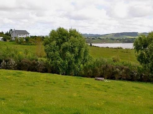 138 Petley Road, Paparoa