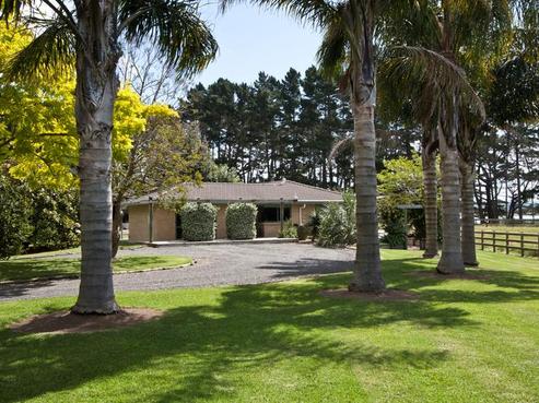 305A Glenbrook Beach Road, Glenbrook