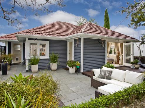 101 Hinemoa Street, Birkenhead